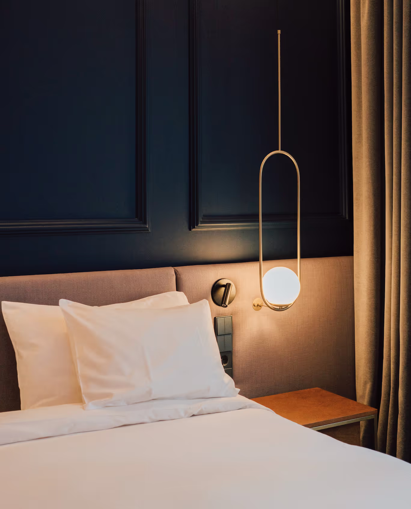 Hotel for Man to Man Massage