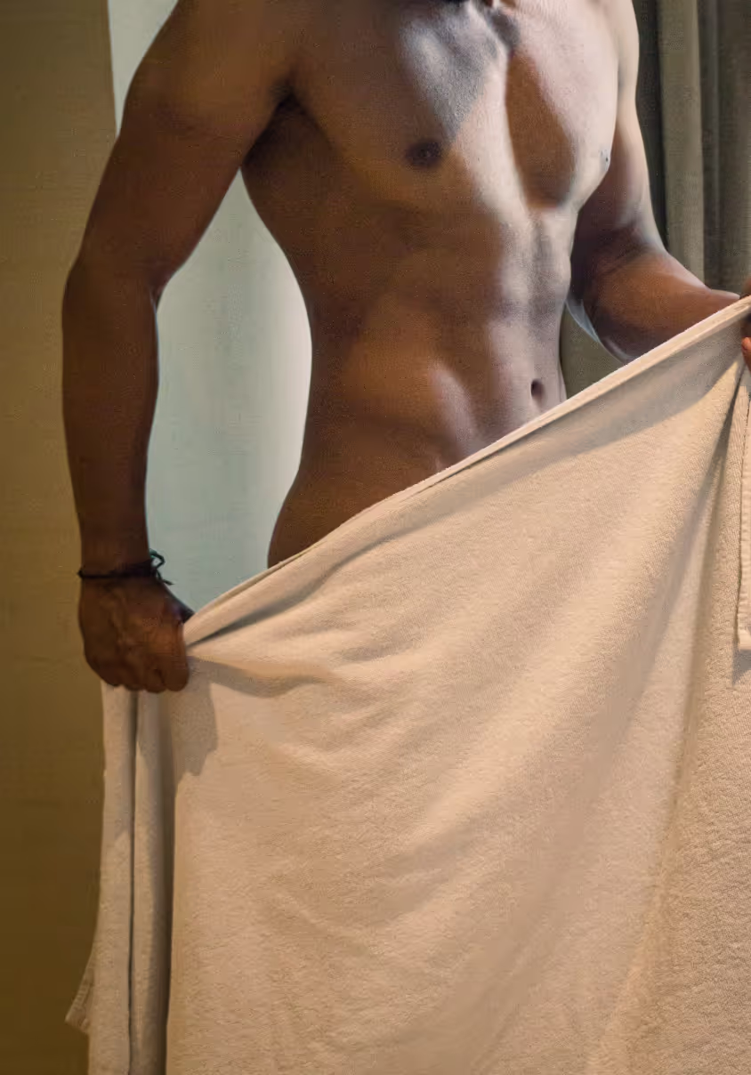 Kevin presenting a private and discreet massage experience
